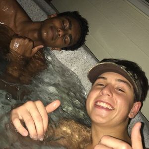 Meet your Posher, Cj